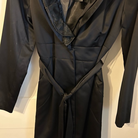 Elegant Black Satin Jacket with Lace trim - Picture 5 of 7